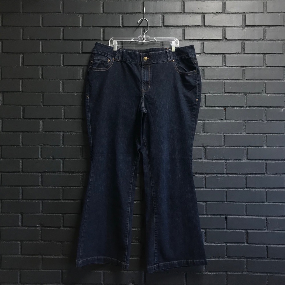 2 pair Lane Bryant Size 22 Average Denim